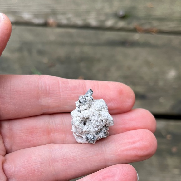 Sherry Topaz Crystal Cluster in Matrix - Picture 9 of 12